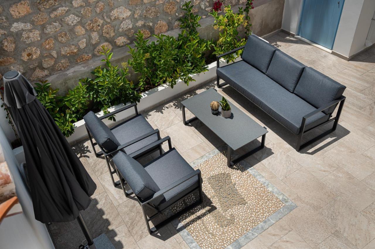 Lumiere Spetses Hotel Ngoại thất bức ảnh